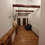 Alojamento de Acomodação e Pequeno-almoço I Sauna W Starym Domu 3*