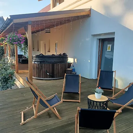 Bed & Breakfast I Sauna W Starym Domu Plawnica