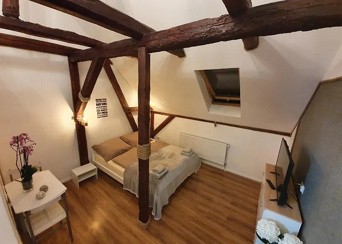 W Starym Domu Z Sauną Nocleg ze śniadaniem 3*